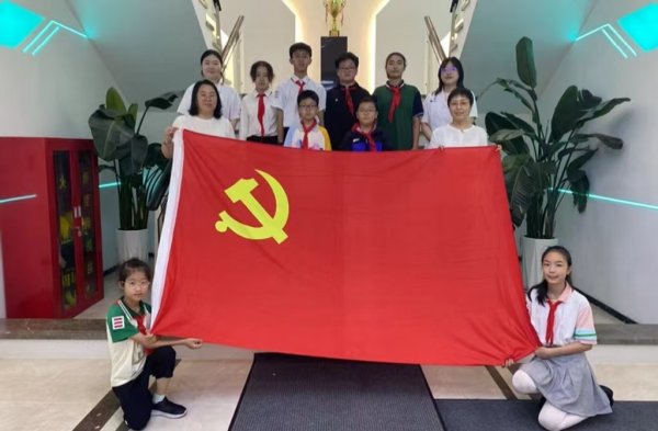 配资专业炒股理财 党建带队建 急救护成长 颐和星海小学开展主题实践活动
